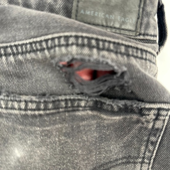 American Eagle Outfitters High Rise Baggy Shorts Womens Size 10 Black Distressed - Picture 6 of 10